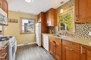 3821 York Ave N, Robbinsdale, MN 55422 - Photo 7