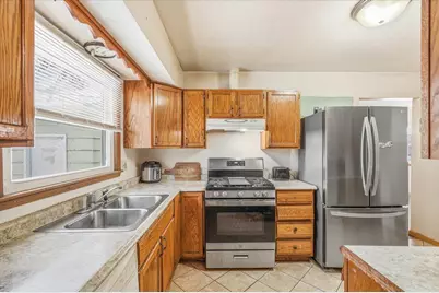 6337 Indiana Avenue N, Brooklyn Center, MN 55429 - Photo 21