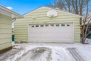 6337 Indiana Ave N, Brooklyn Center, MN 55429 - Photo 41