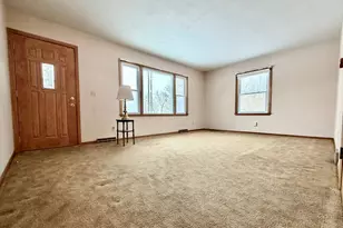 2859 Parker Rd, Saint Cloud, MN 56301 - Photo 3