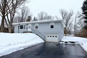 2859 Parker Rd, Saint Cloud, MN 56301 - Photo 1