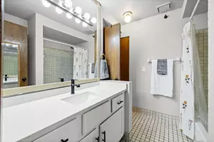 7618 York Ave S, Edina, MN 55435 - Photo 25