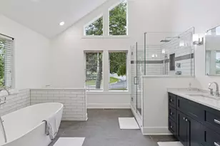 11984 St Albans Hollow Dr, Minnetonka, MN 55305 - Photo 19