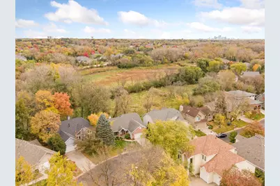 11984 Saint Albans Hollow Drive, Minnetonka, MN 55305 - Photo 3