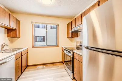 6631 84th Court N, Brooklyn Park, MN 55445 - Photo 3