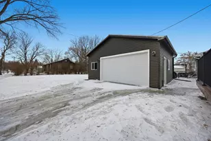 429 18th St S, Moorhead, MN 56560 - Photo 27
