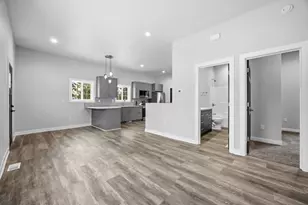 429 18th St S, Moorhead, MN 56560 - Photo 7