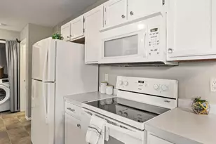 3808 Foss Rd, Saint Paul, MN 55421 - Photo 9