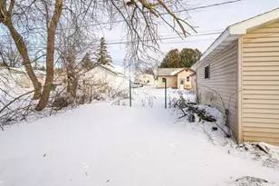 320 20th St, Cloquet, MN 55720 - Photo 23