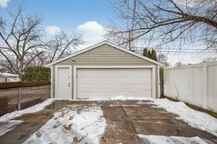 1522 4th Ave SW, Rochester, MN 55902 - Photo 5