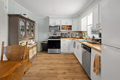 310 23rd Street S, Fargo,  58103 - Photo 7