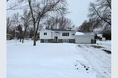 1209 63rd Avenue N, Moorhead, MN 56560 - Photo 1