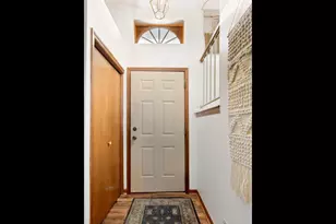 10686 Sherman Dr, Eden Prairie, MN 55347 - Photo 3