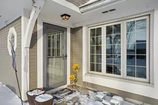 18 Somerset Dr, Waconia, MN 55387 - Photo 1