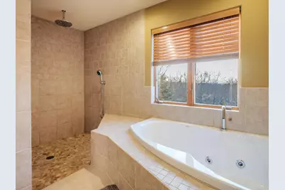 608 18th Street SW, Rochester, MN 55902 - Photo 39