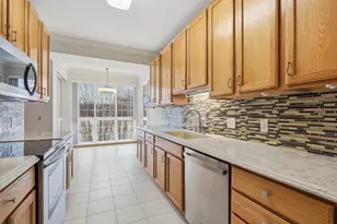 600 Greenhaven Dr, Burnsville, MN 55306 - Photo 5