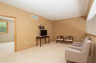 2113 Village Ter, Bloomington, MN 55431 - Photo 21