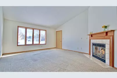 186 Sargent Drive, Red Wing, MN 55066 - Photo 5