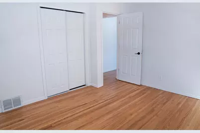 1176 Lawson Avenue E, Saint Paul, MN 55106 - Photo 11