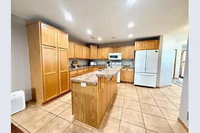 10809 Tyler Court NE, Blaine, MN 55434 - Photo 9