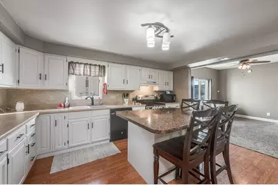 811 E 5th Street, Blue Earth, MN 56013 - Photo 13