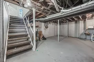 811 E 5th St, Blue Earth, MN 56013 - Photo 31