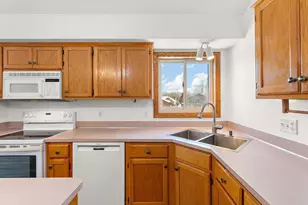 2161 Heron Ave N, Oakdale, MN 55128 - Photo 15