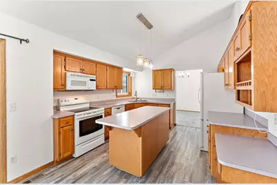 2161 Heron Avenue N, Oakdale, MN 55128 - Photo 17