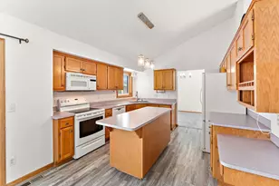 2161 Heron Ave N, Oakdale, MN 55128 - Photo 17