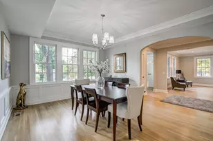 2056 Summit Ave, Saint Paul, MN 55105 - Photo 9