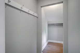 2056 Summit Ave, Saint Paul, MN 55105 - Photo 21