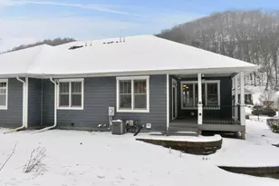 384 Valley Oaks Dr, Winona, MN 55987 - Photo 33