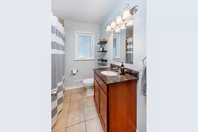 10341 Clinton Avenue S, Bloomington, MN 55420 - Photo 15