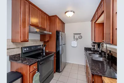 10341 Clinton Avenue S, Bloomington, MN 55420 - Photo 9