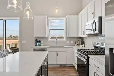 18126 Garland Path, Lakeville, MN 55044 - Photo 5