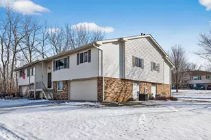 6830 Sandlewood Rd, Woodbury, MN 55125 - Photo 1