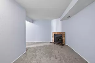 6830 Sandlewood Rd, Woodbury, MN 55125 - Photo 29