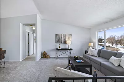 6830 Sandlewood Road, Woodbury, MN 55125 - Photo 9