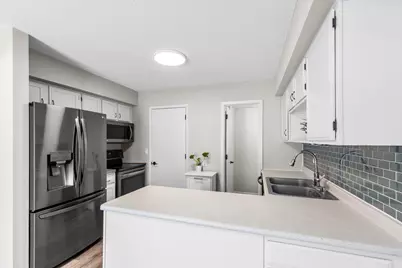 8527 W 97th Street Circle, Bloomington, MN 55438 - Photo 7