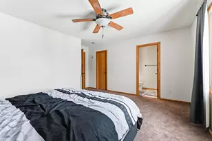 5447 Kalenda Dr NE, Albertville, MN 55301 - Photo 15