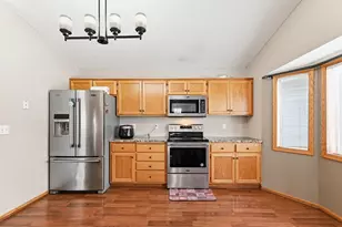 5447 Kalenda Dr NE, Albertville, MN 55301 - Photo 11