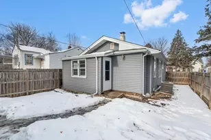 1824 Sims Ave, Saint Paul, MN 55119 - Photo 5