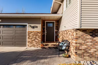 2601 Atlantic Drive S, Fargo,  58103 - Photo 3