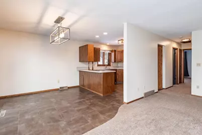 2601 Atlantic Drive S, Fargo,  58103 - Photo 7
