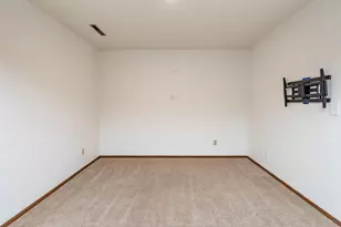 2601 Atlantic Dr S, Fargo,  58103 - Photo 31