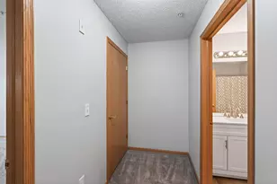 2231 Penn Pl, North Saint Paul, MN 55109 - Photo 15
