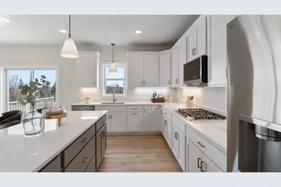 2041 Lusitano Street S, Shakopee, MN 55379 - Photo 23