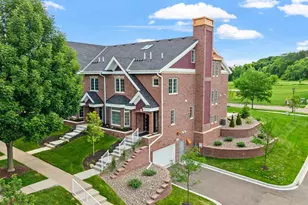 10814 Falling Water Ln, Woodbury, MN 55129 - Photo 89
