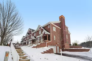 10814 Falling Water Ln, Woodbury, MN 55129 - Photo 3