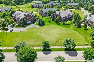 10814 Falling Water Ln, Woodbury, MN 55129 - Photo 103